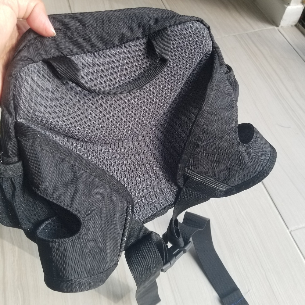 Hiking Bag By Mountainsmith Belted Purse For Safety - Picture 2 of 10